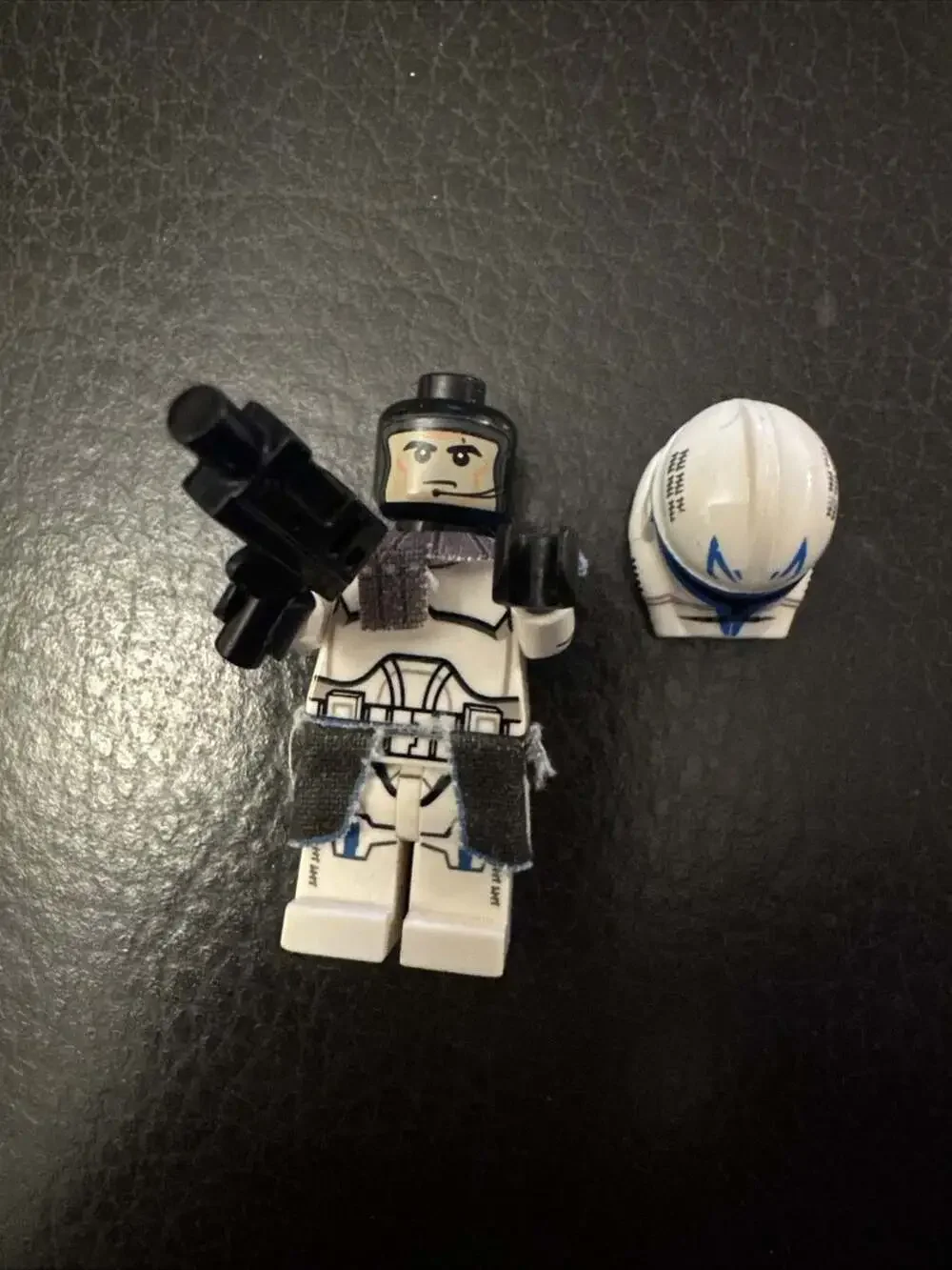 Lego Star Wars The Clone Wars Phase 2 Captain Rex Minifigure With Black Head